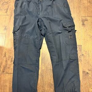 5.11 Navy Tactical Pants. Great for Fire/EMS